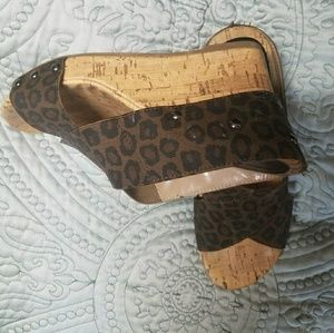 Leopard wedges